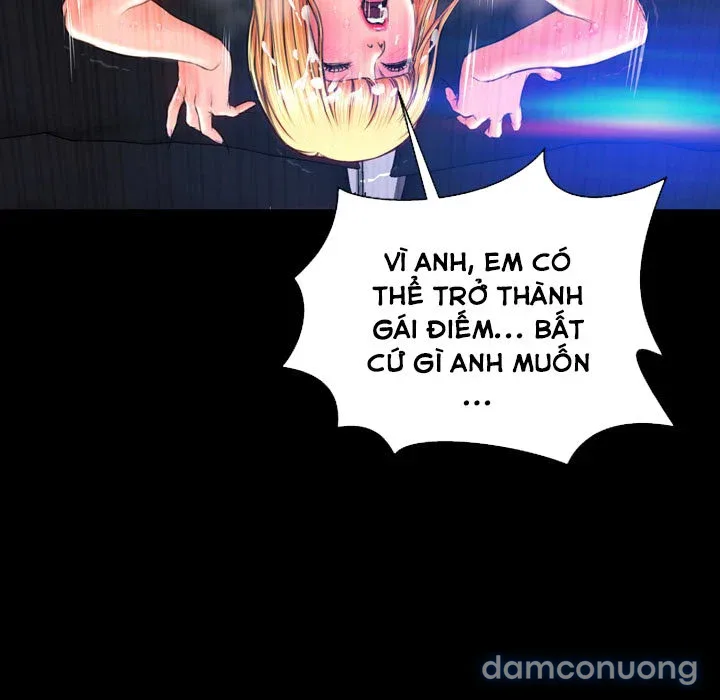 Em gái bán hàng sextoy 