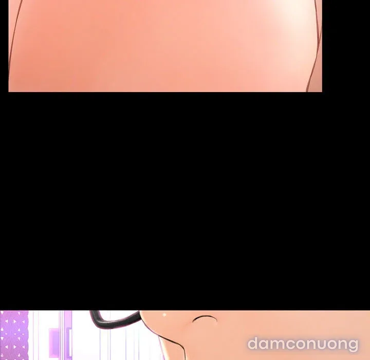 Em gái bán hàng sextoy 