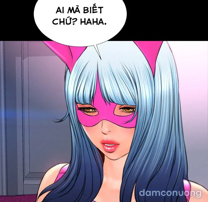 Em gái bán hàng sextoy 