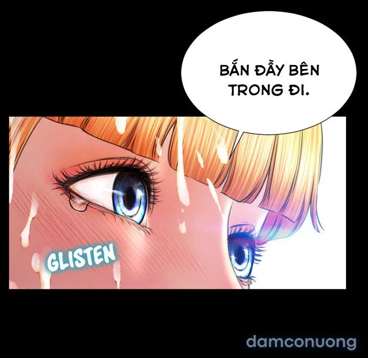 Em gái bán hàng sextoy 