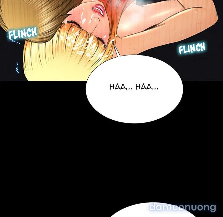 Em gái bán hàng sextoy 