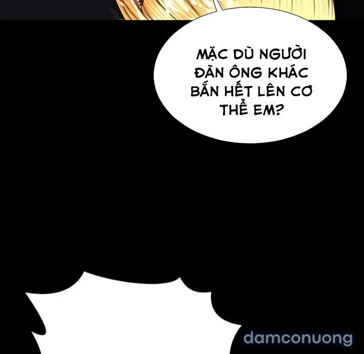 Em gái bán hàng sextoy 