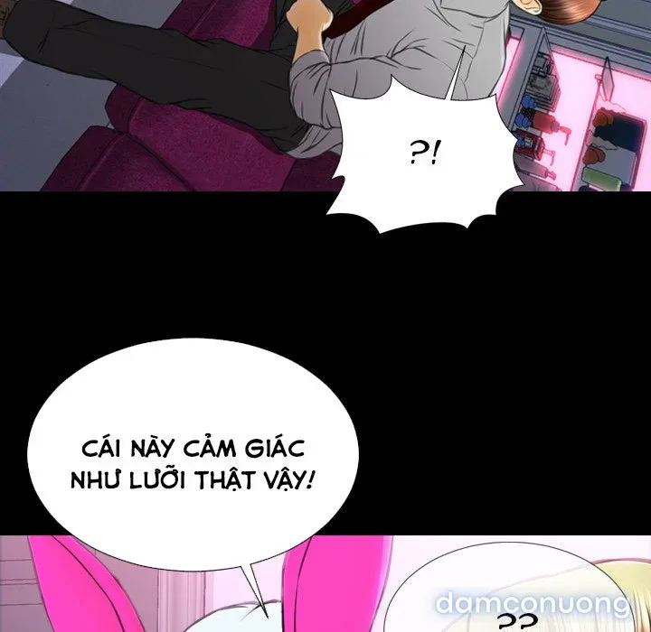 Em gái bán hàng sextoy 
