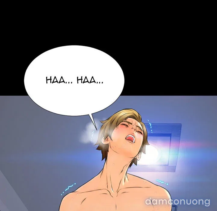Em gái bán hàng sextoy 