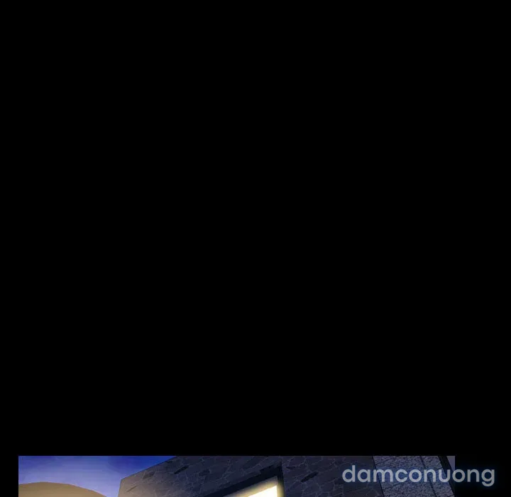 Em gái bán hàng sextoy 