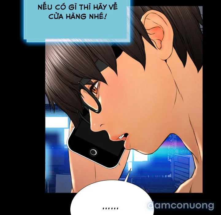 Em gái bán hàng sextoy 