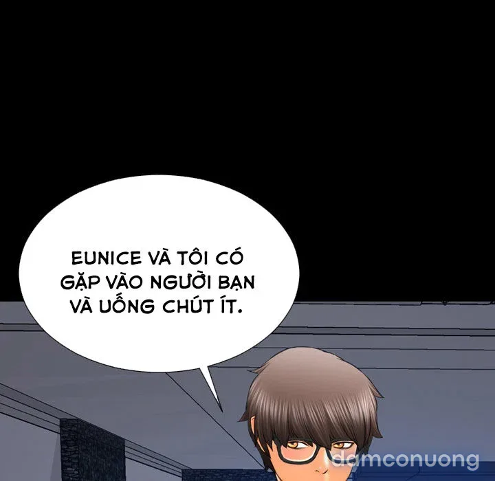Em gái bán hàng sextoy 