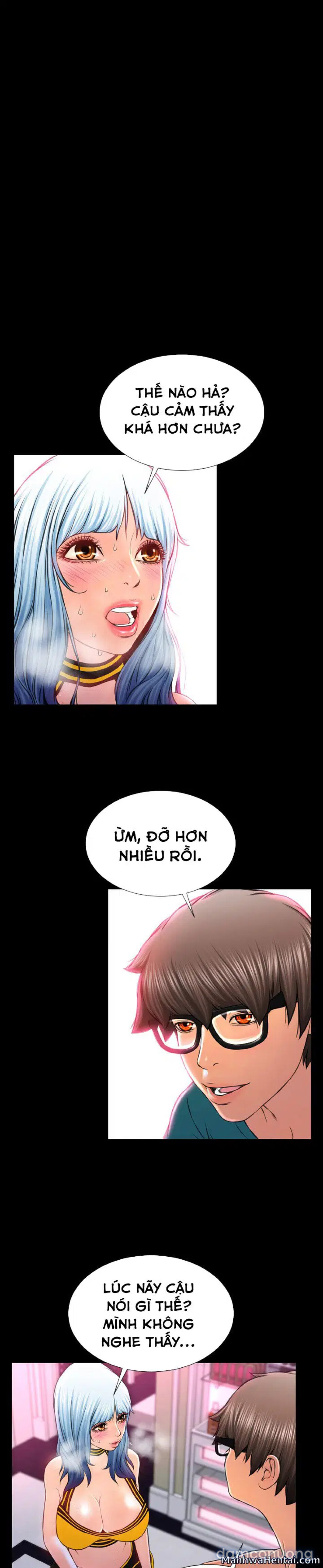 Em gái bán hàng sextoy 