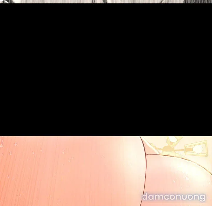Em gái bán hàng sextoy 