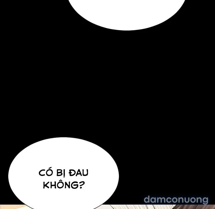 Em gái bán hàng sextoy 