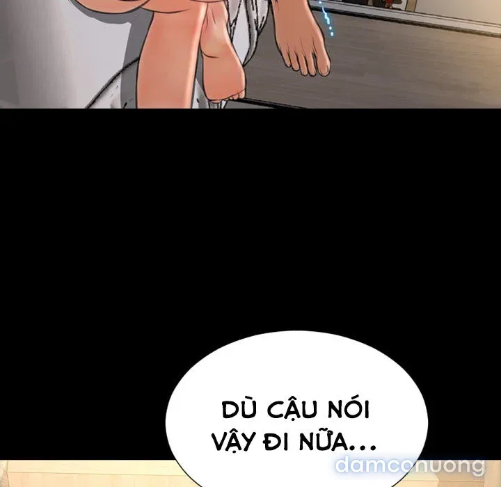 Em gái bán hàng sextoy 