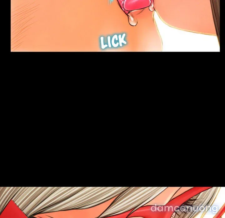 Em gái bán hàng sextoy 