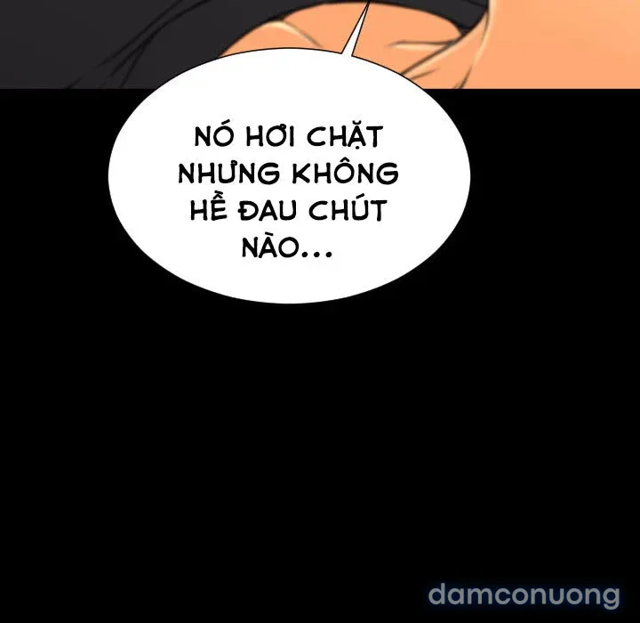 Em gái bán hàng sextoy 