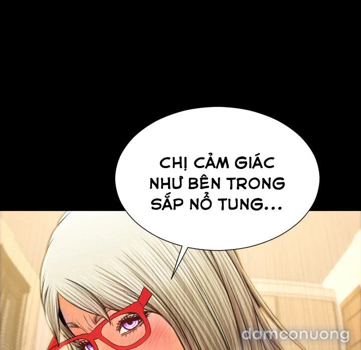 Em gái bán hàng sextoy 