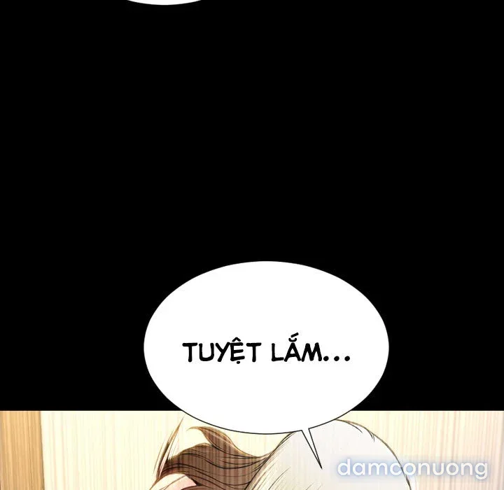 Em gái bán hàng sextoy 