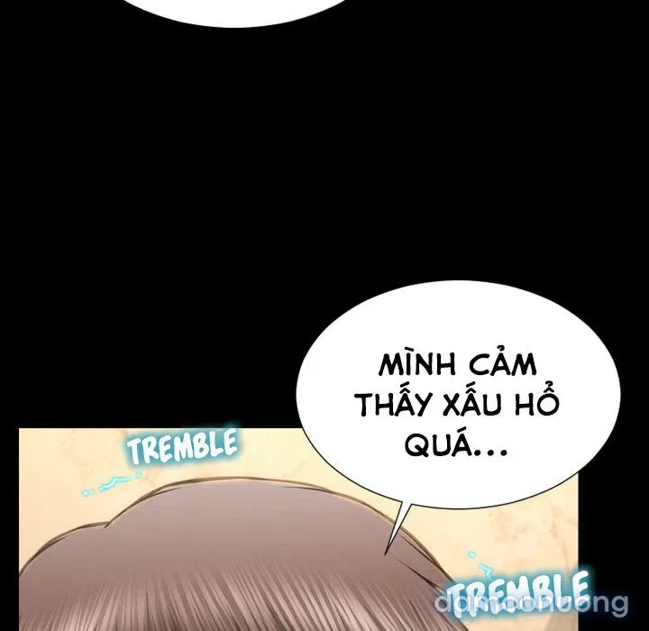 Em gái bán hàng sextoy 
