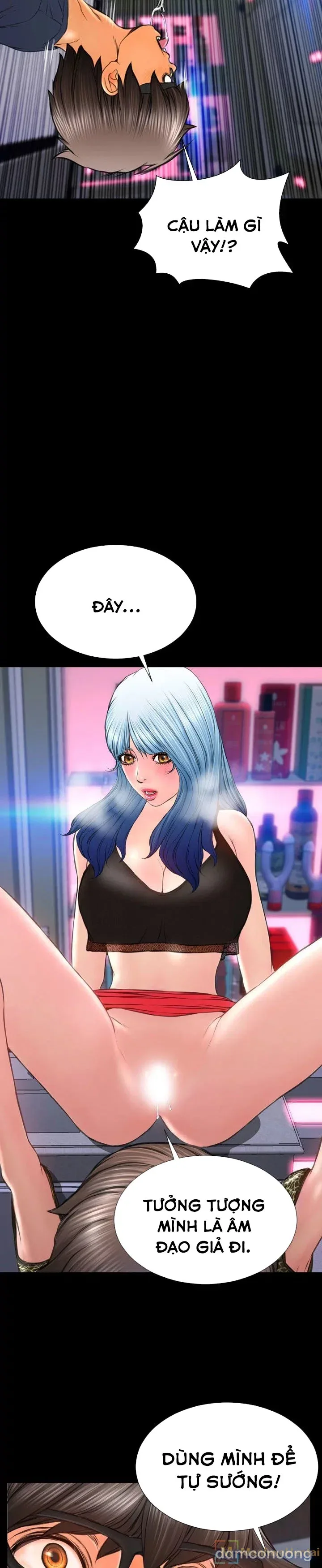 Em gái bán hàng sextoy 