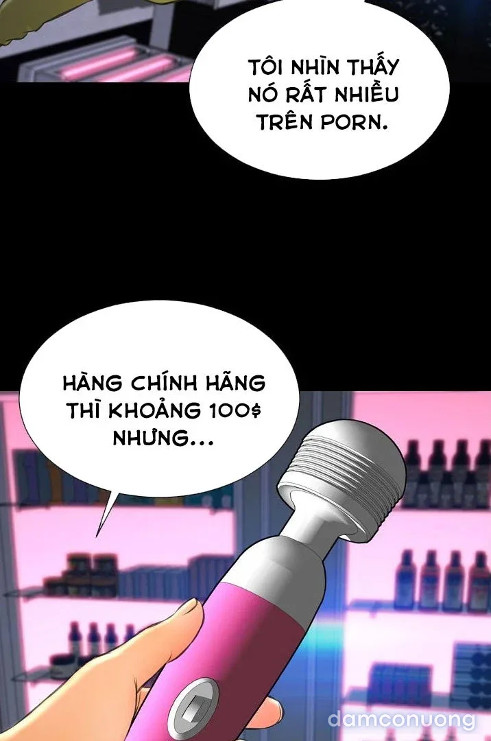 Em gái bán hàng sextoy 