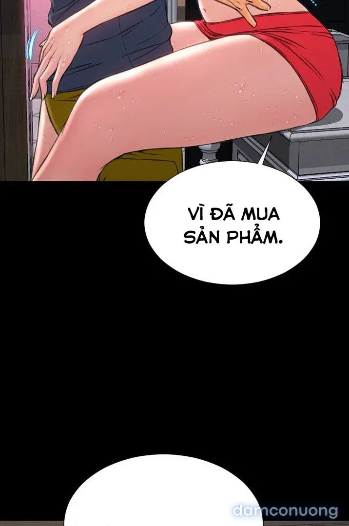 Em gái bán hàng sextoy 