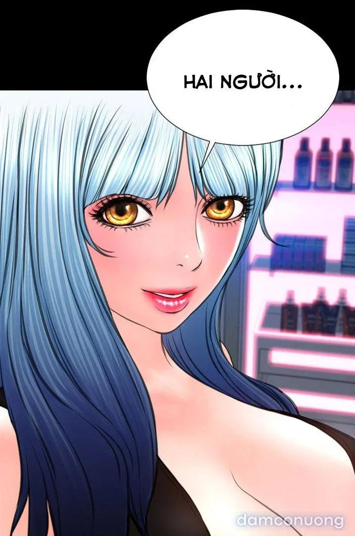 Em gái bán hàng sextoy 
