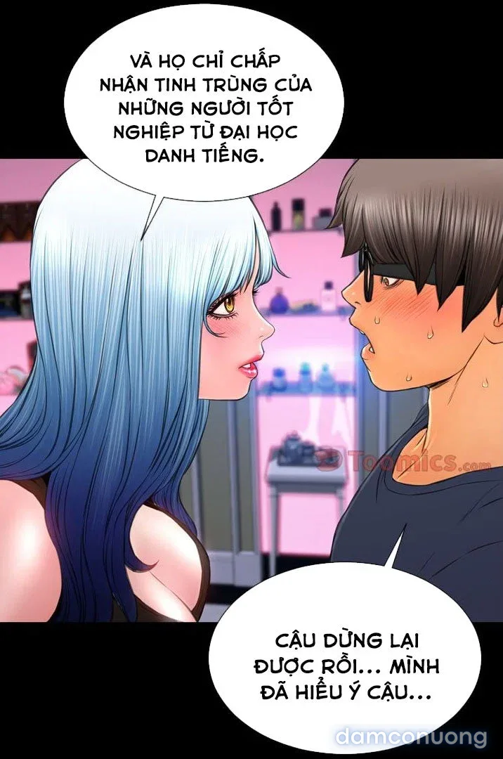 Em gái bán hàng sextoy 