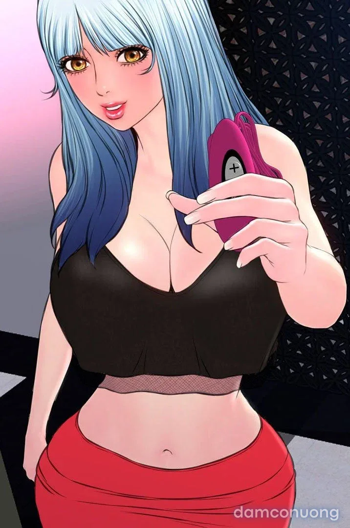 Em gái bán hàng sextoy 