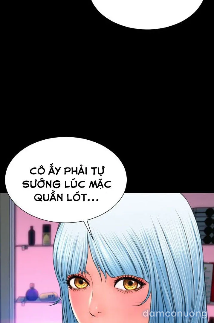 Em gái bán hàng sextoy 