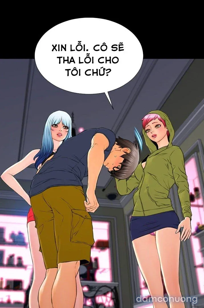Em gái bán hàng sextoy 