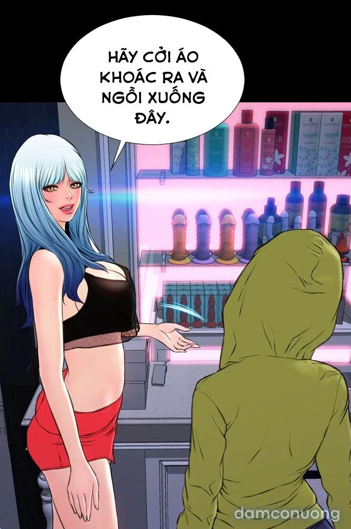 Em gái bán hàng sextoy 