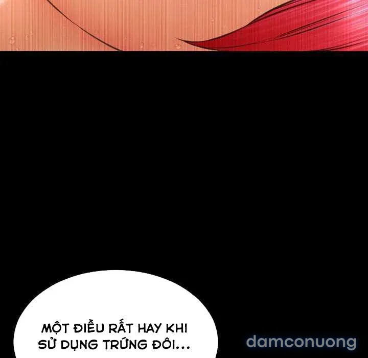 Em gái bán hàng sextoy 