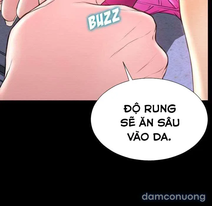 Em gái bán hàng sextoy 