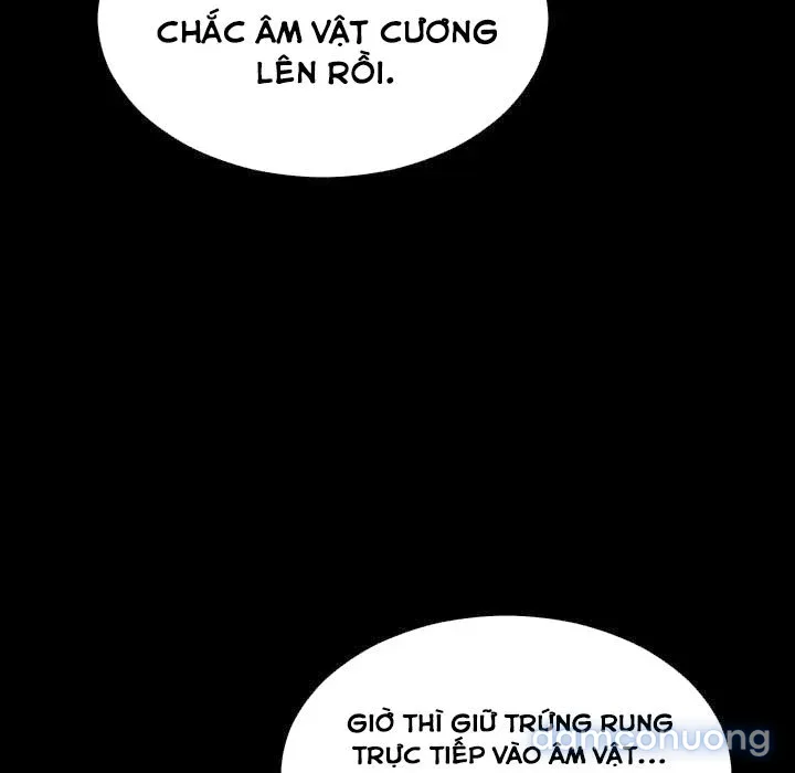 Em gái bán hàng sextoy 