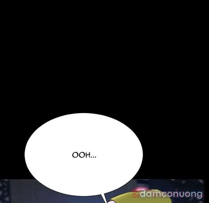Em gái bán hàng sextoy 