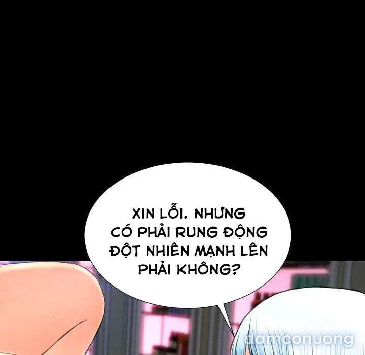 Em gái bán hàng sextoy 