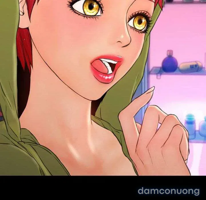 Em gái bán hàng sextoy 
