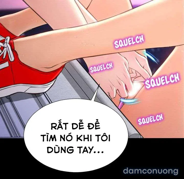Em gái bán hàng sextoy 