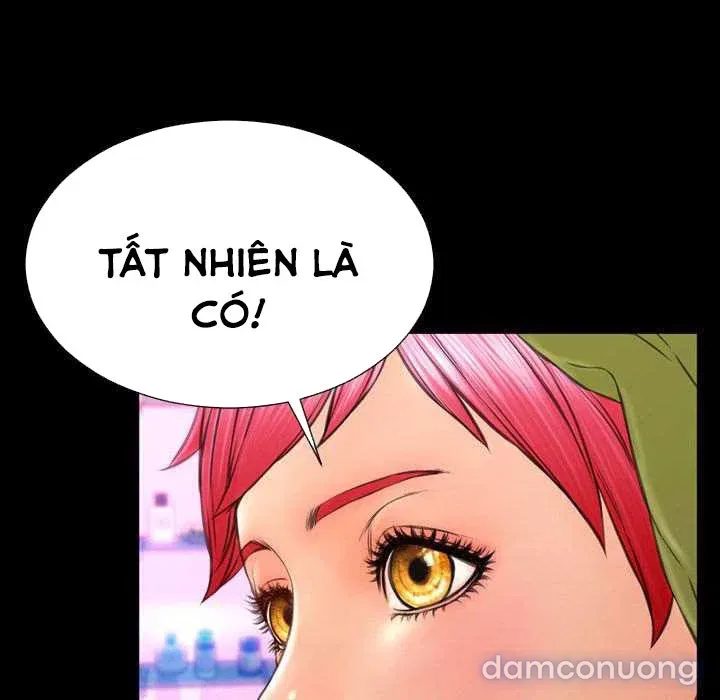 Em gái bán hàng sextoy 