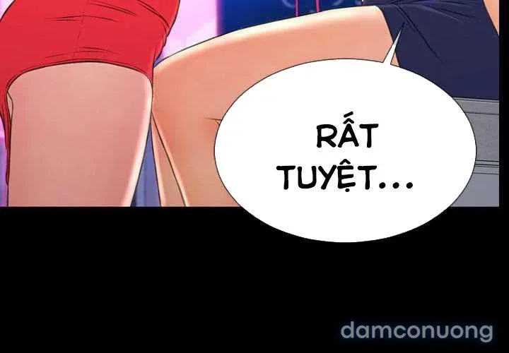 Em gái bán hàng sextoy 