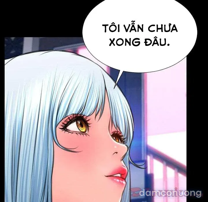Em gái bán hàng sextoy 
