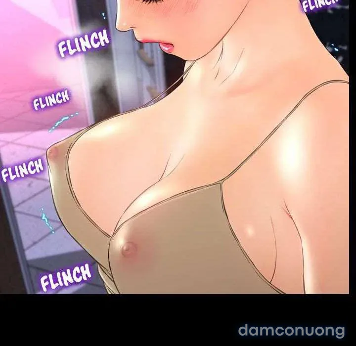 Em gái bán hàng sextoy 