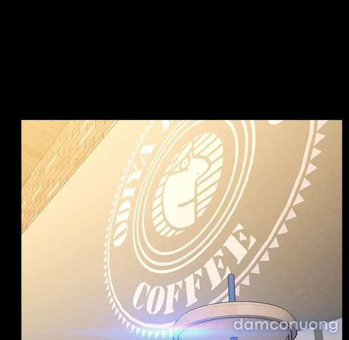 Em gái bán hàng sextoy 