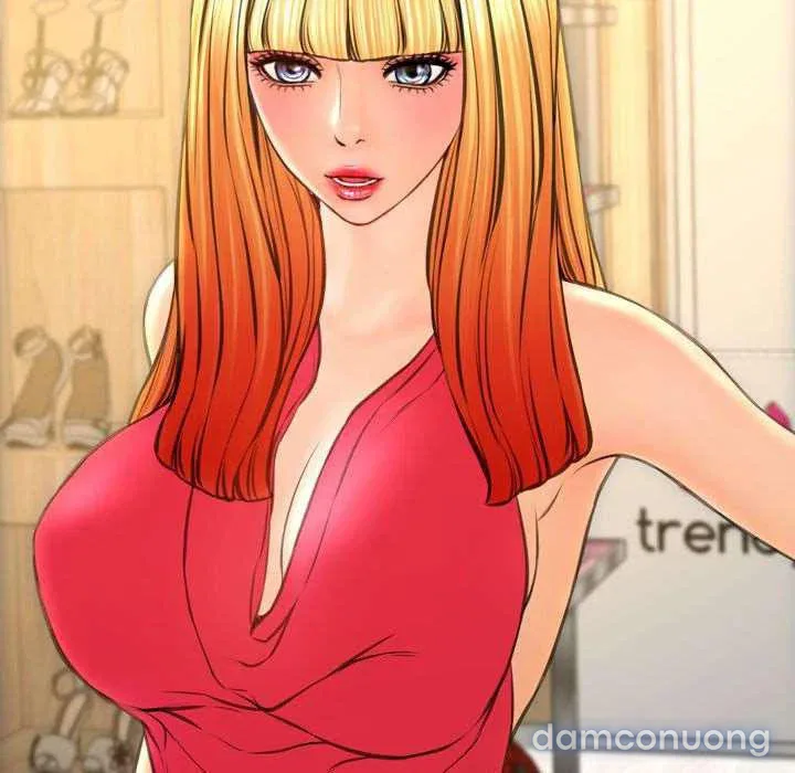 Em gái bán hàng sextoy 