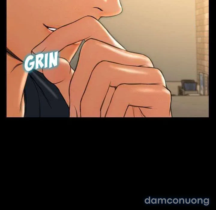 Em gái bán hàng sextoy 