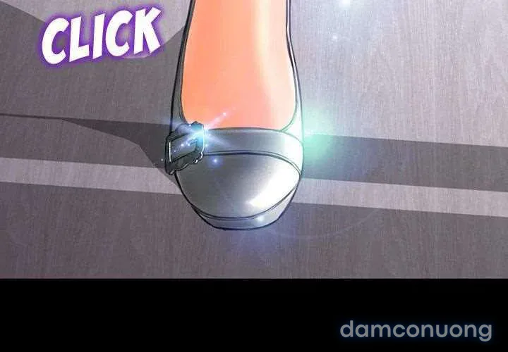 Em gái bán hàng sextoy 