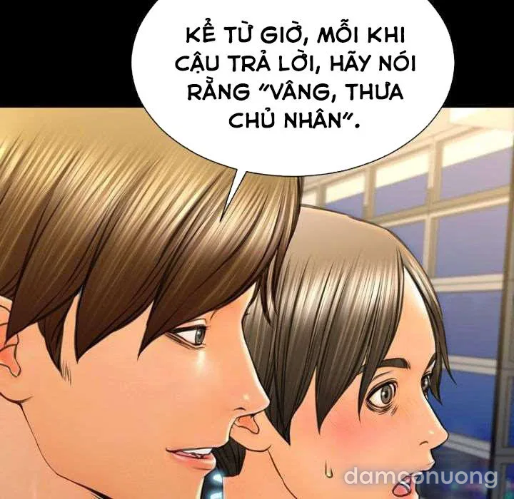 Em gái bán hàng sextoy 