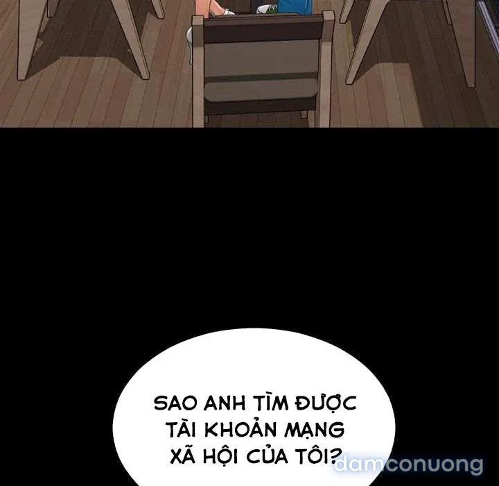 Em gái bán hàng sextoy 