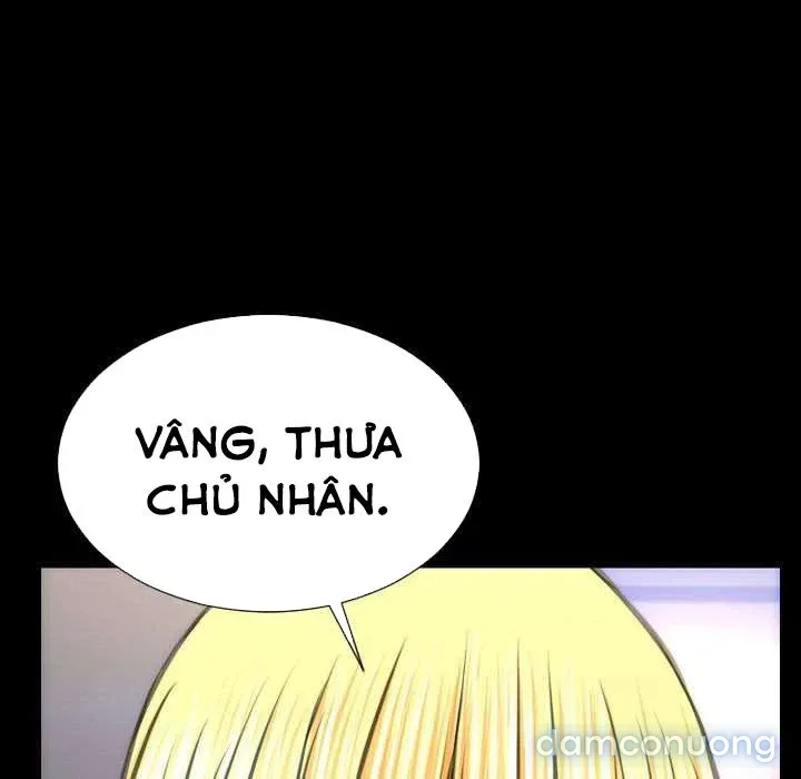 Em gái bán hàng sextoy 