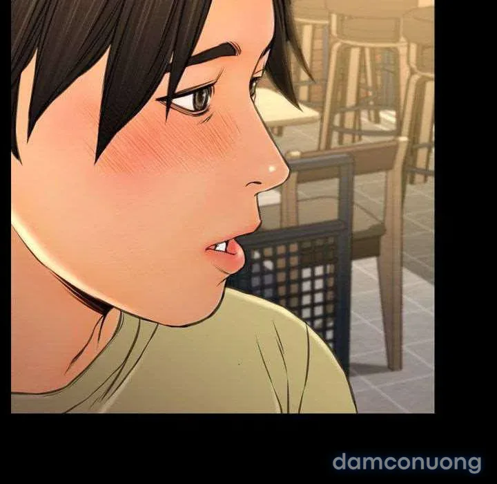 Em gái bán hàng sextoy 