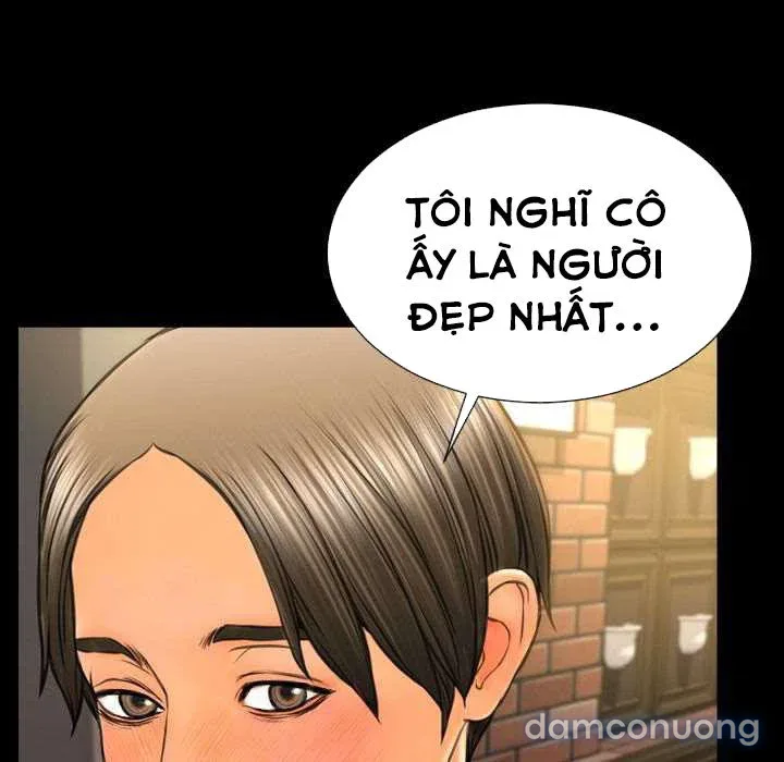 Em gái bán hàng sextoy 