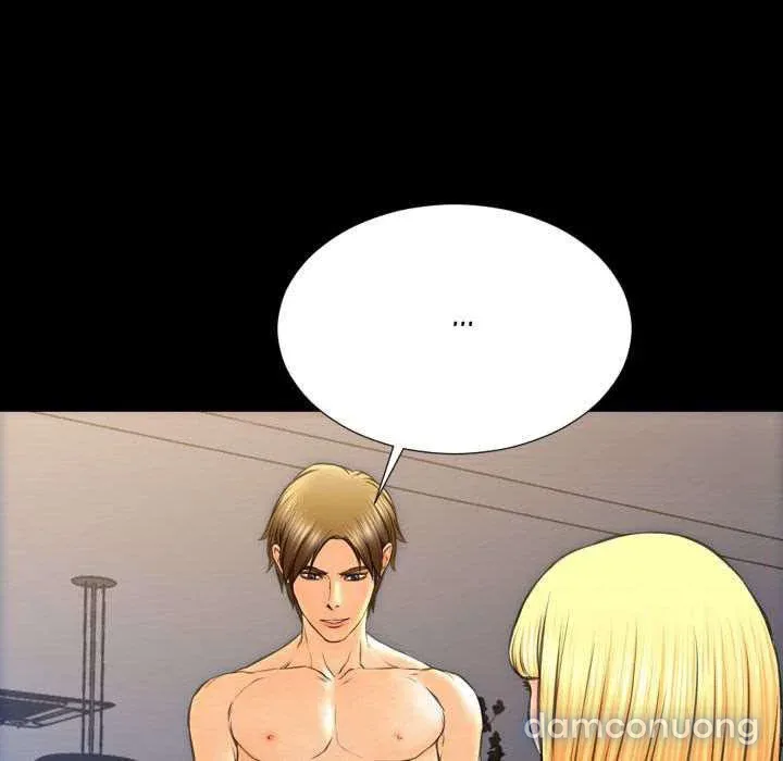Em gái bán hàng sextoy 